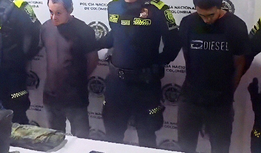 Policía capturó a tres hombres que usando prendas militares robaban fincas en Silvania