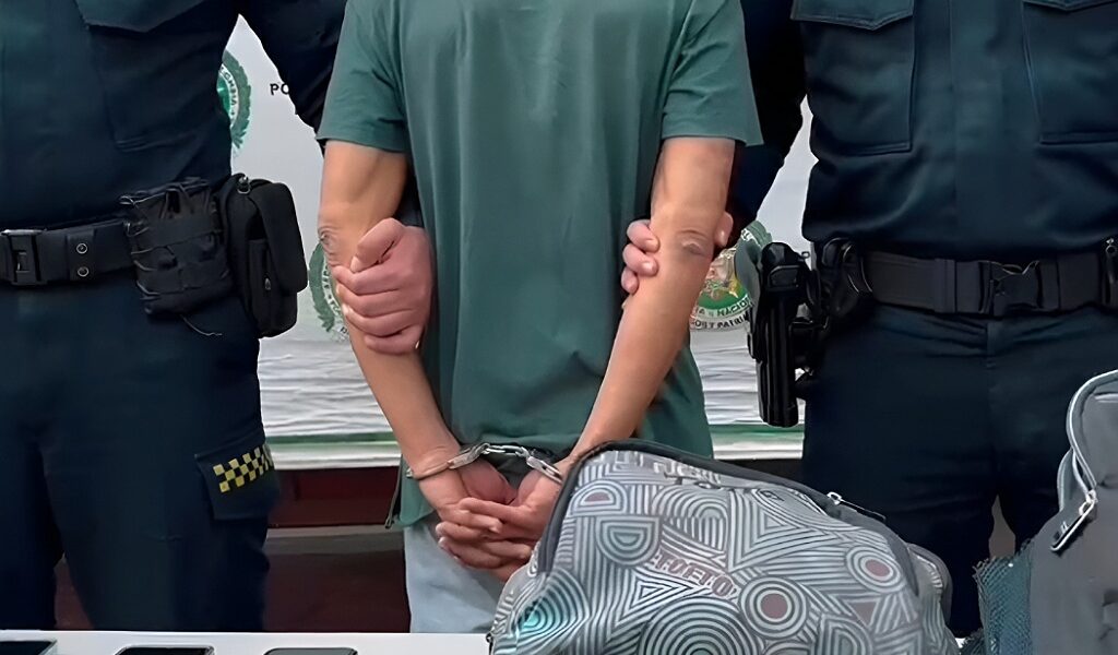 Policía Capturó delincuente tras robar en un bus intermunicipal gracias a la señal del celular