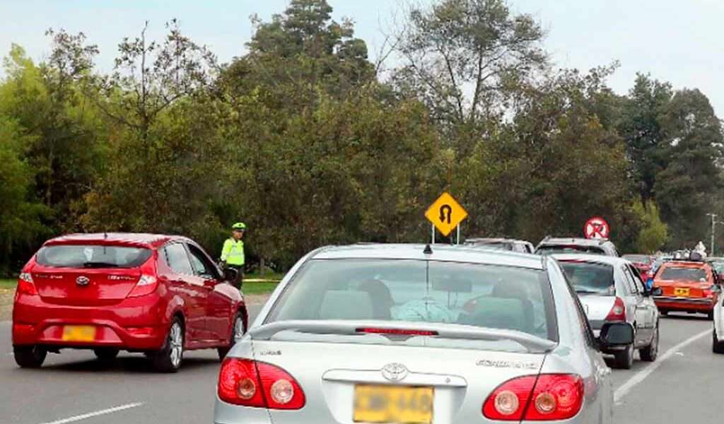 Más de un millón de vehículos circularán por las vías de Cundinamarca