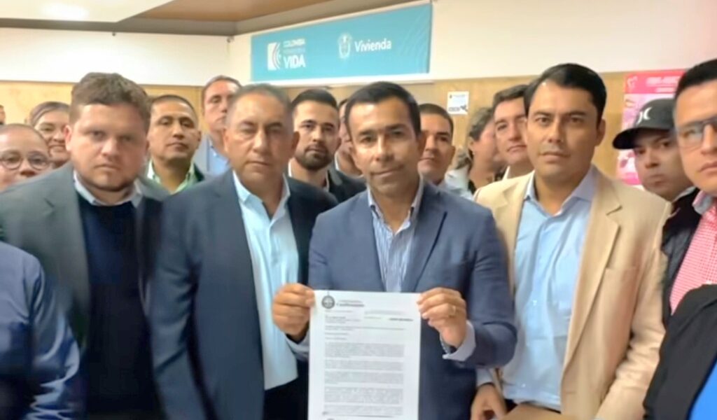 Gobernador Jorge Rey pide al Gobierno liberar 66 proyectos represados