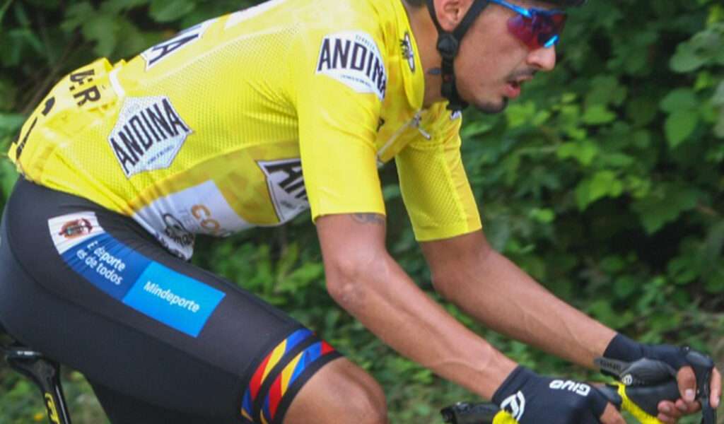 Wilson Peña sigue líder del Clásico RCN a dos etapas del final